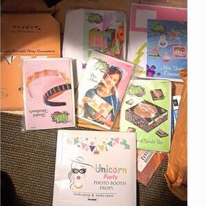 NEW SEALED 5 Creative Girls Club Rainy Day Crafts - Travel Craft Kits Plus More